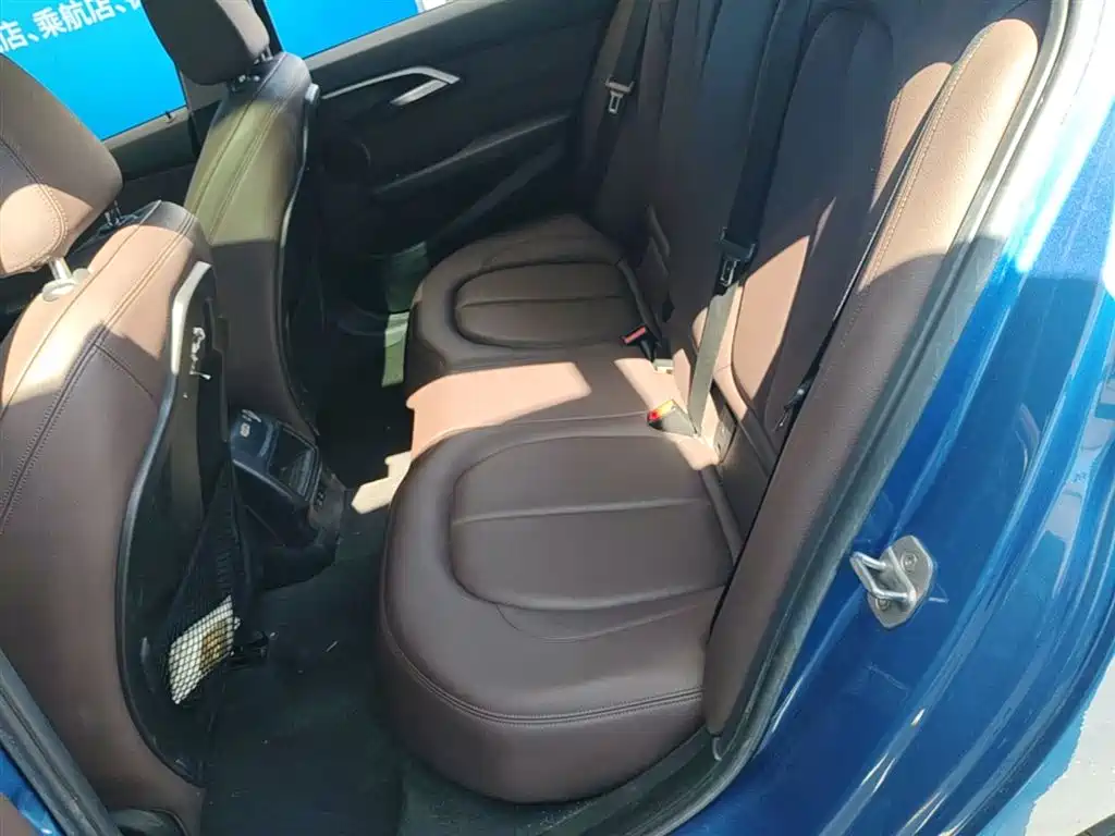 BMW 1 Series 2019 120i Leading M Sport Package фото 17