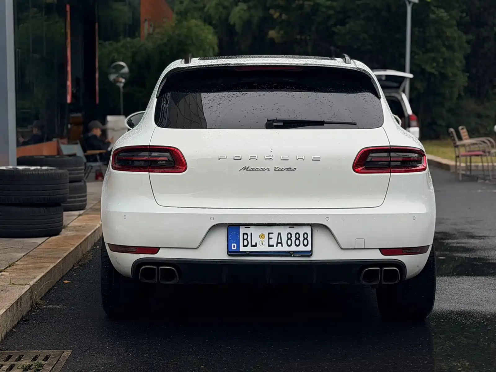 Photo 12 - Porsche Macan
