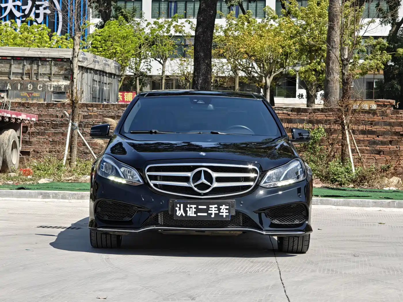 Mercedes-Benz E-Class 2015 E 320 L фото 2