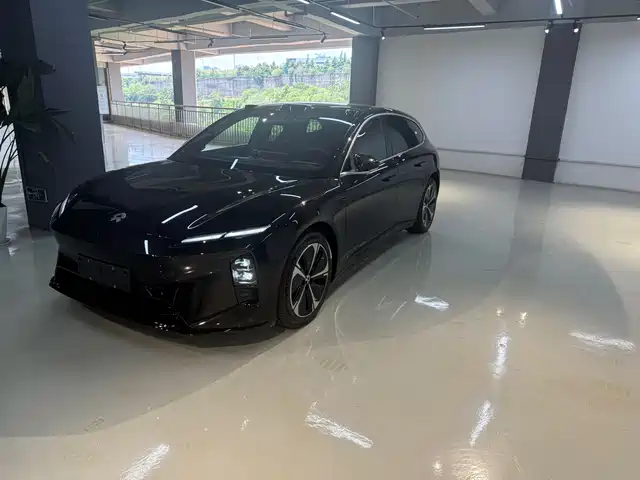  NIO NIO ET5T