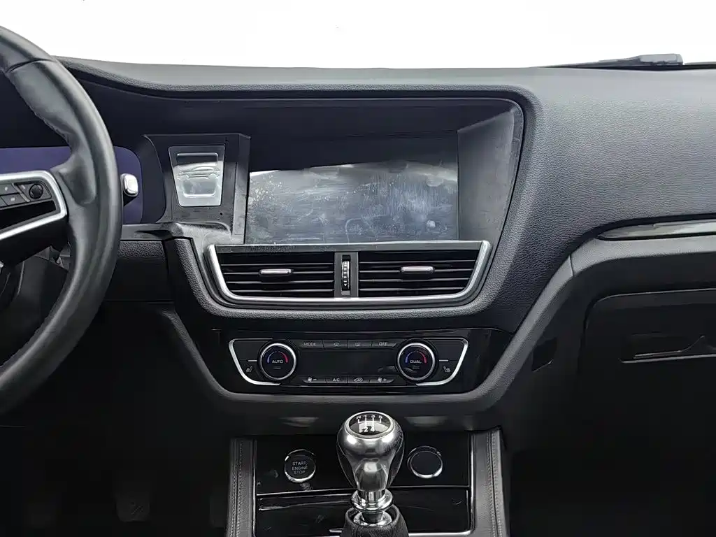 صورة 12 - Zotye T600
