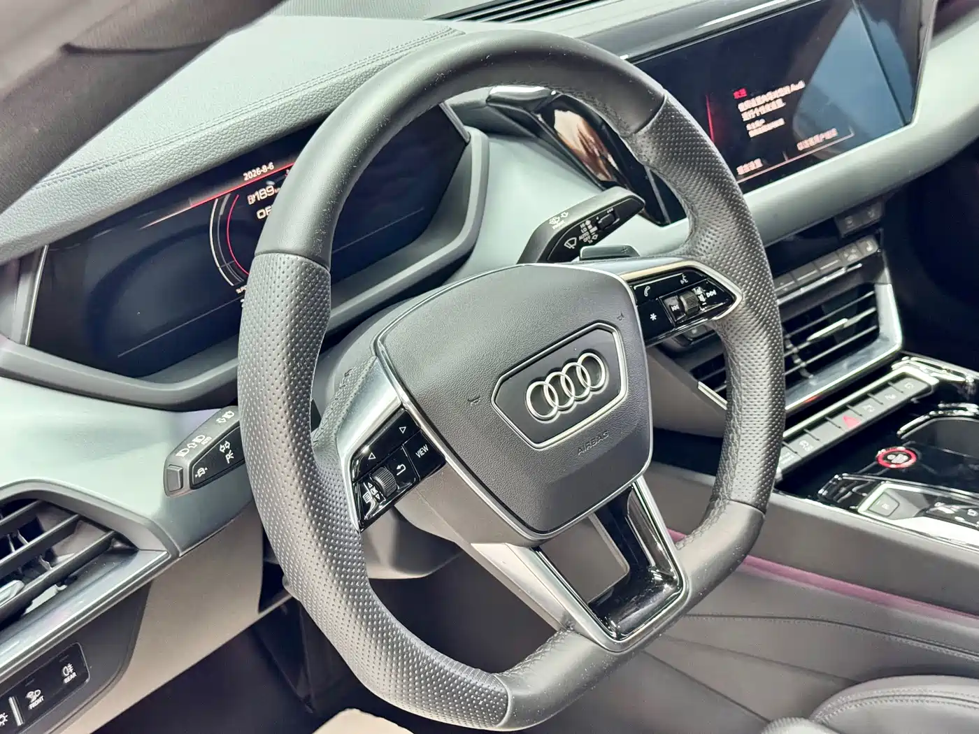 Audi e-tron GT 2024 2023 Base Model