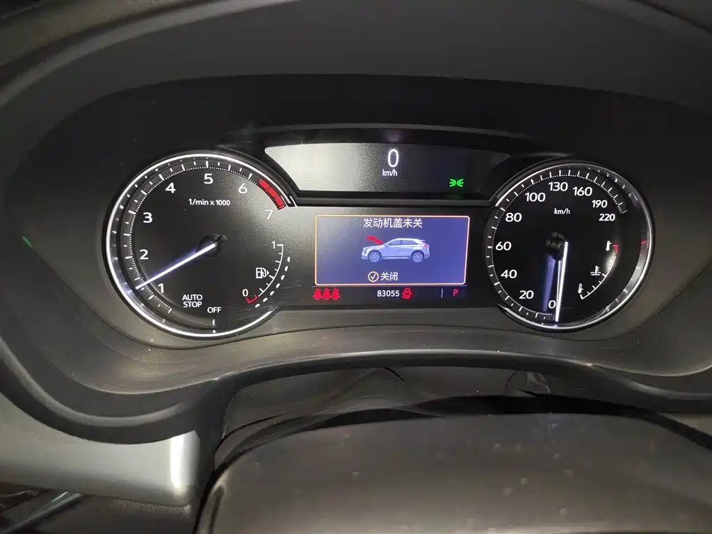 Cadillac XT4 2021 28T FWD Premium Edition фото 5