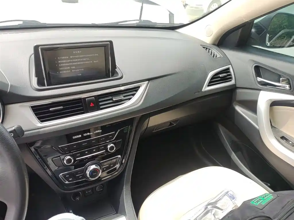 Changan Yuexiang V7 2015 2015 1.6L Manual Lexiang China V