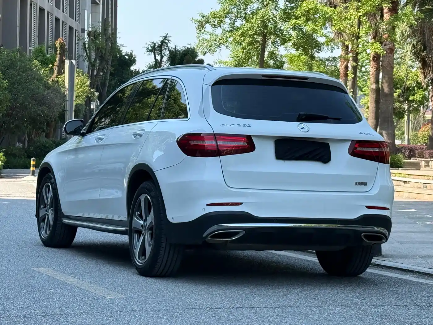Mercedes-Benz GLC 2017 GLC 260 4MATIC Luxury фото 3