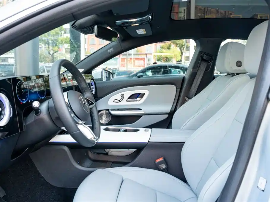 Mercedes-Benz CLA New Energy 2025 300L Dynamic Version фото 18