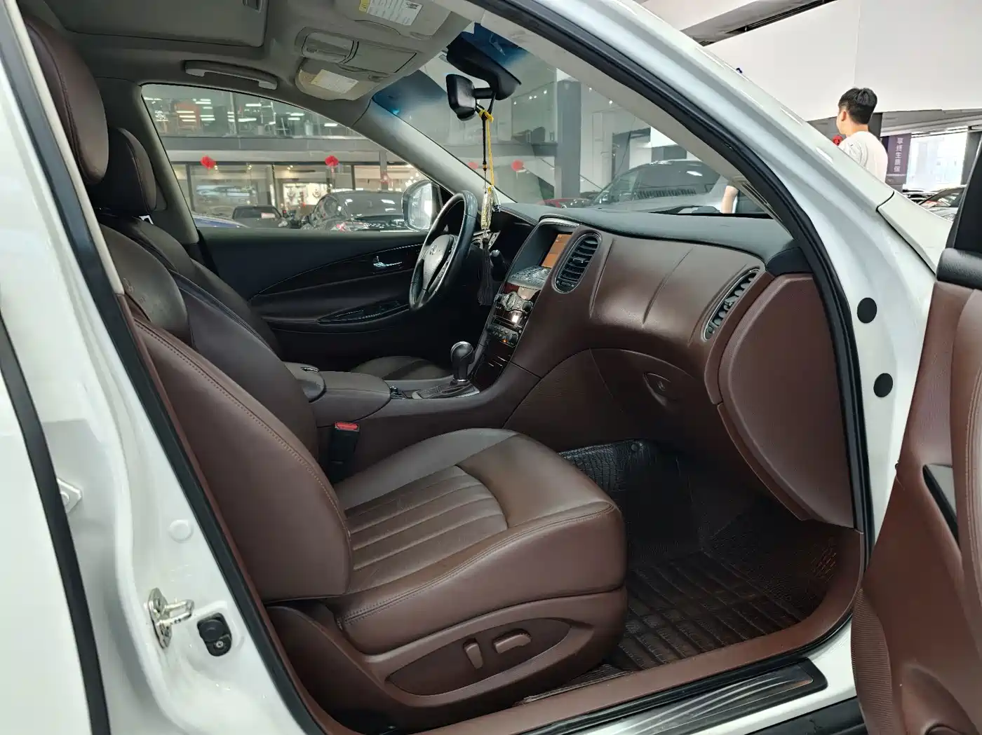 Infiniti QX50 (Import) 2015 2013 2.5L 2WD Prestige