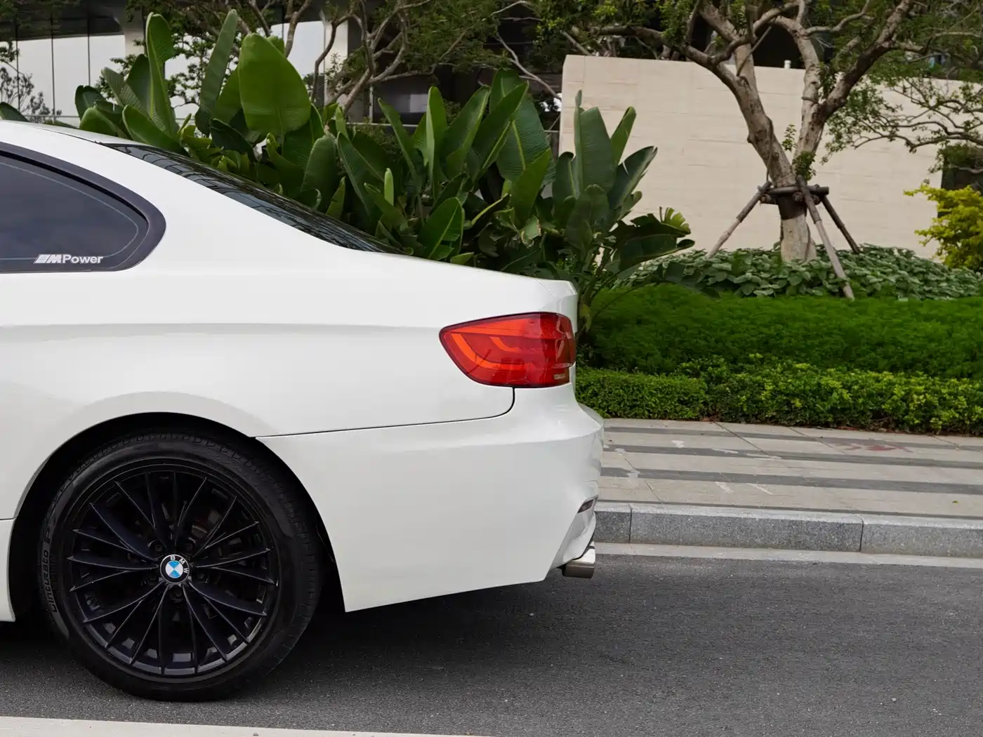 BMW 3 Series (Import) 2013 2011 320i Coupe