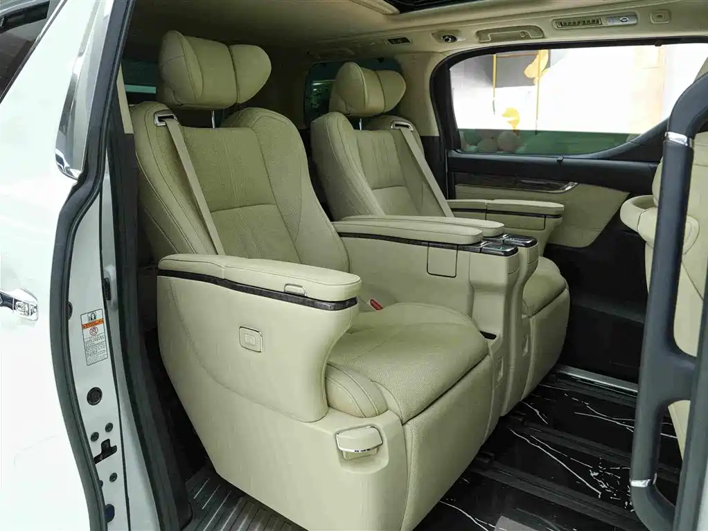 Toyota Vellfire 2020 2019 Hybrid 2.5L HV Premium Edition