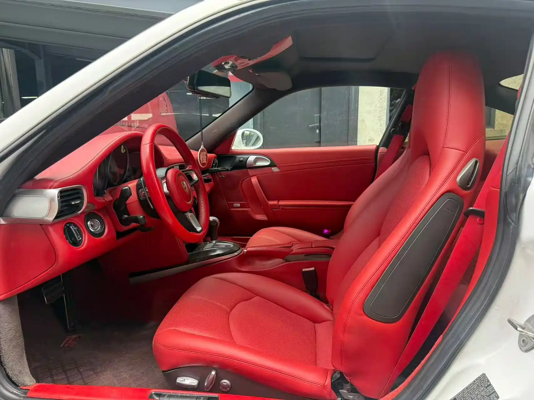 Фото 4 - Porsche 911