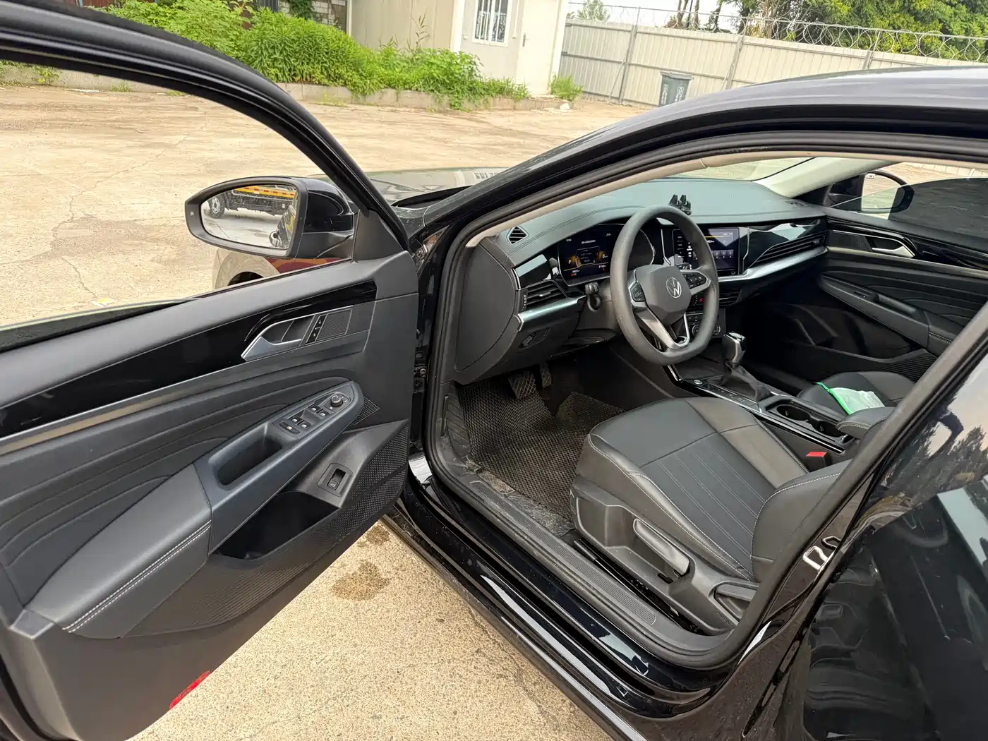 Volkswagen Passat 2024 280TSI Business Edition фото 4