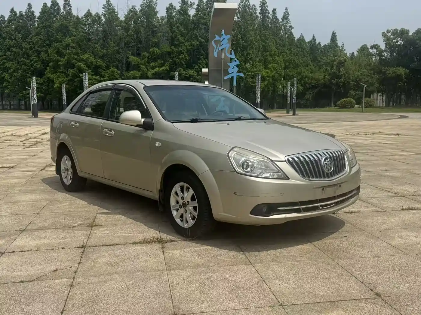 Buick Excelle 2013 1.5L Automatic Classic фото 3