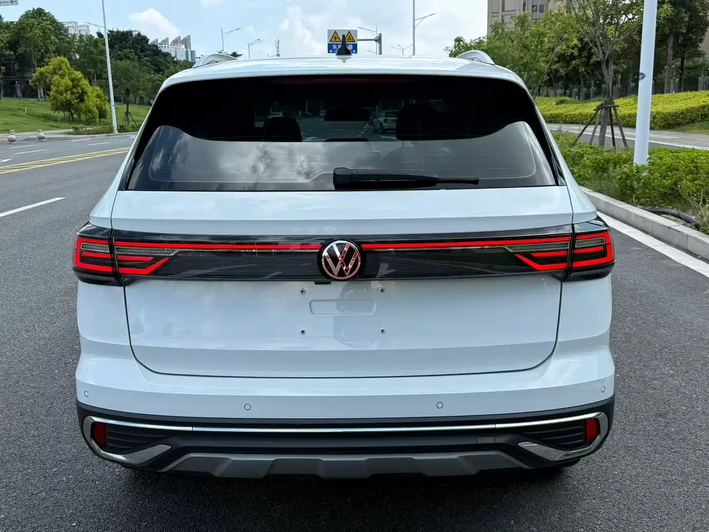 Volkswagen Tharu, миниатюра 5