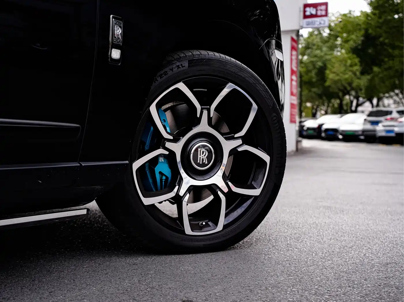 ROLLS-ROYCE CULLINAN