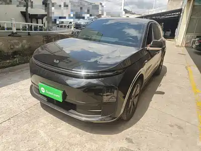 Li Auto L6