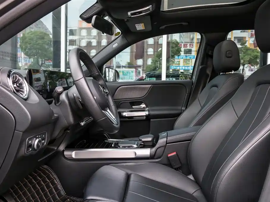 Mercedes-Benz GLB 2022 Model GLB 200 Dynamic Edition фото 12