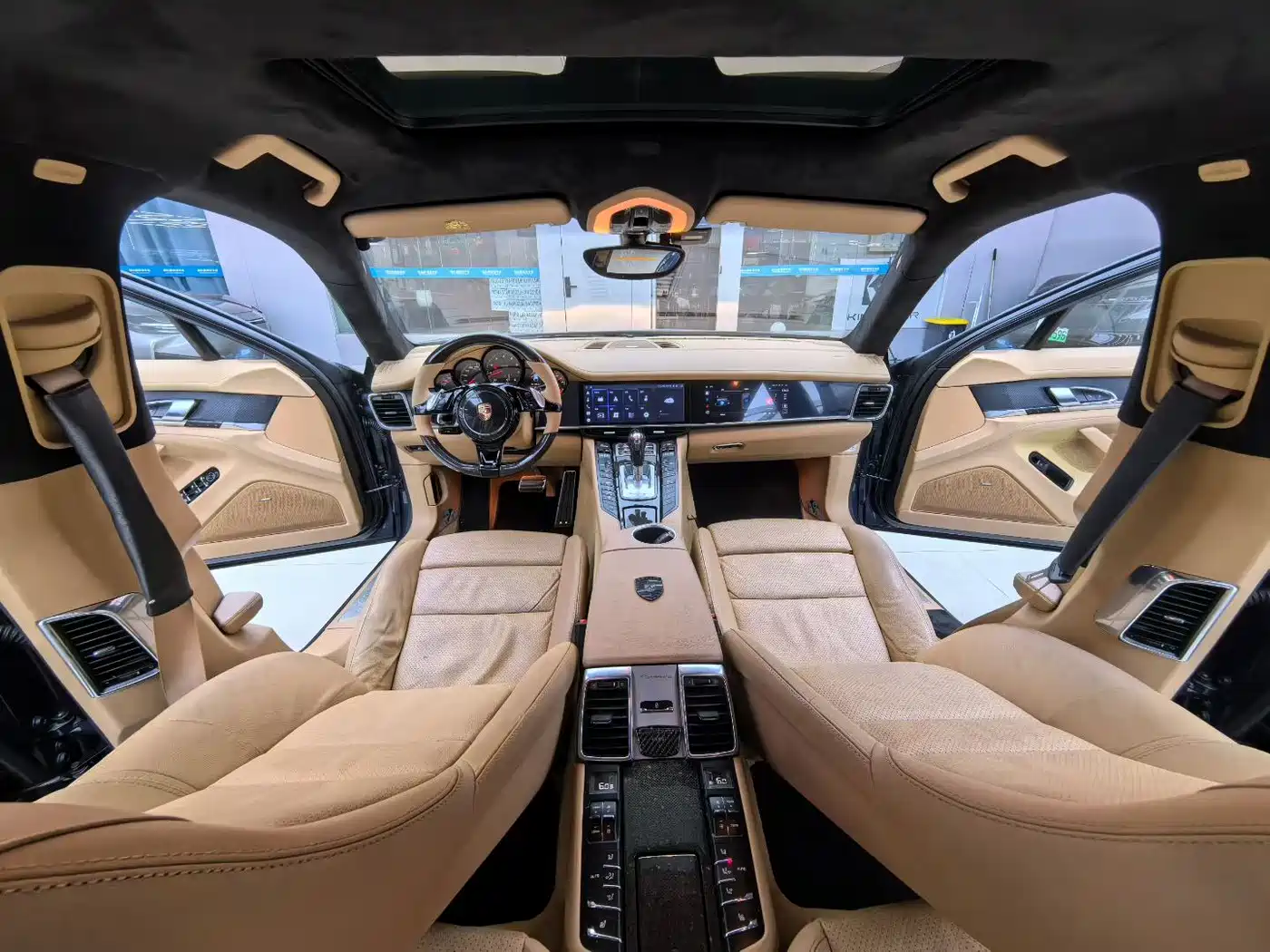 Photo 6 - Porsche Panamera