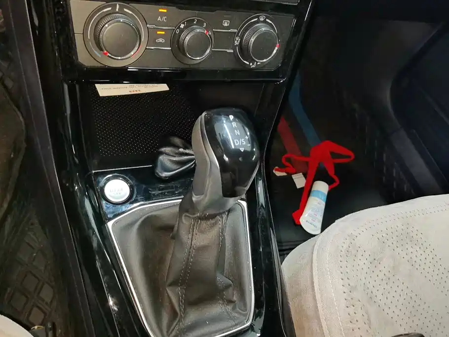 Volkswagen Tharu 2025 2025 New Edge 1.5L Aspiration Edition