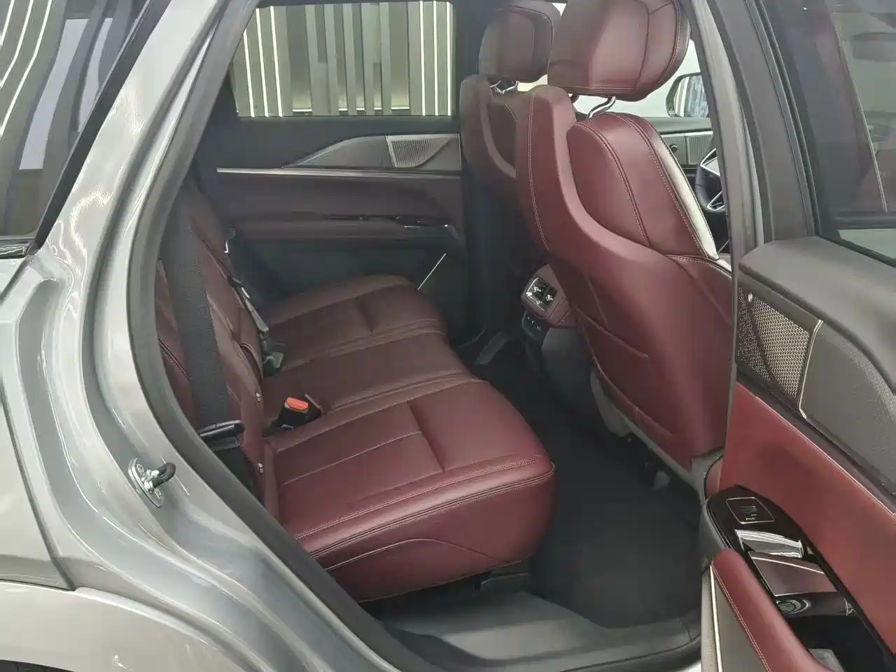 Фото 21 - Cadillac XT5