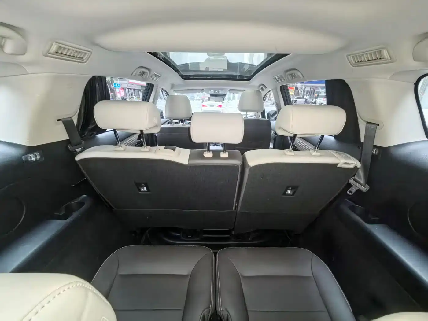 BYD Song MAX New Energy 2022 DM-i 105KM Flagship Model фото 16