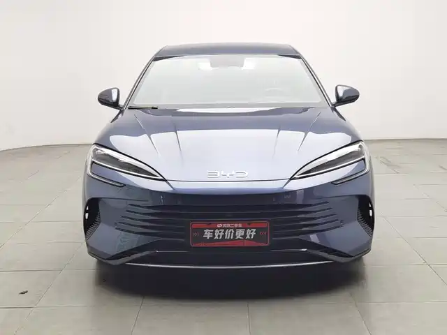 BYD Seal 2024 Glory Edition DM-i 1.5L 121km Elite — фото 3