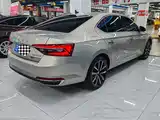 صورة 11 - Škoda Superb