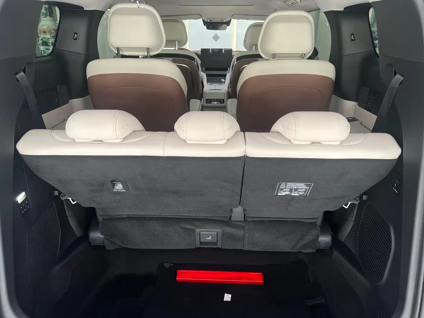 BYD Xia 2025 DM-i 1.5T 180km Surpass Edition фото 29