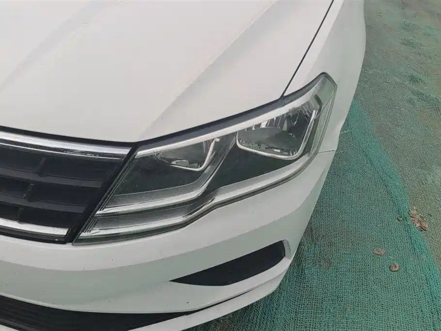 Volkswagen Jetta 2017 1.5L Manual Fashion фото 5