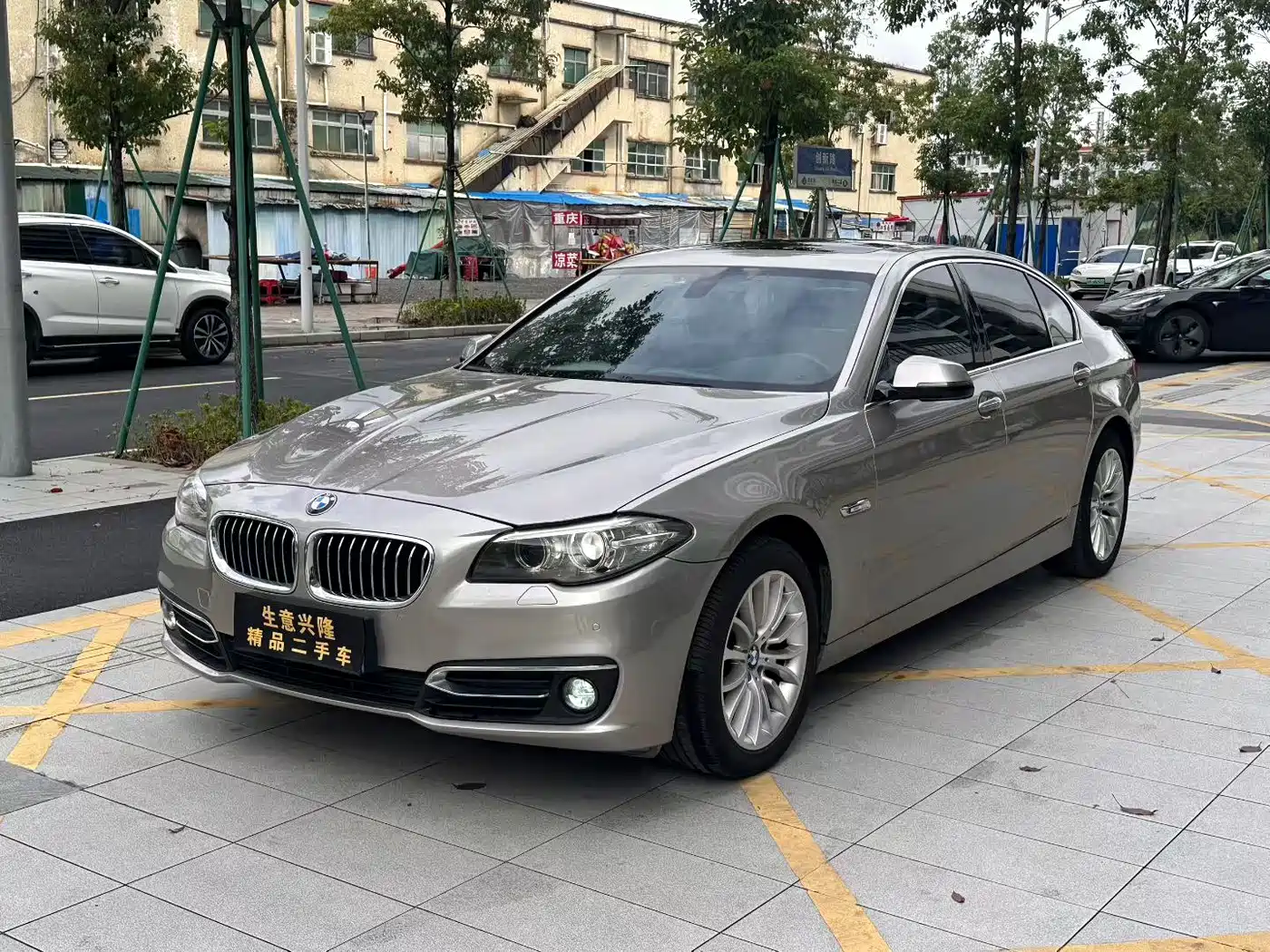 BMW 5 Series 2017 525Li Luxury Design Package