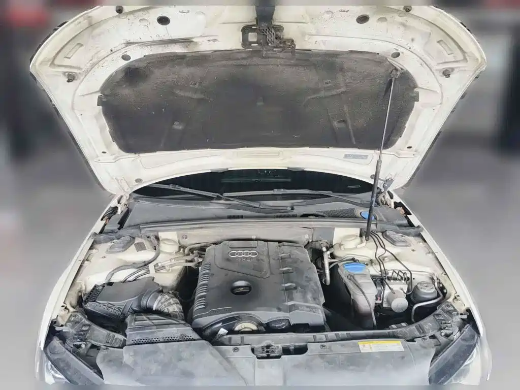 Фото 9 - Audi A4L