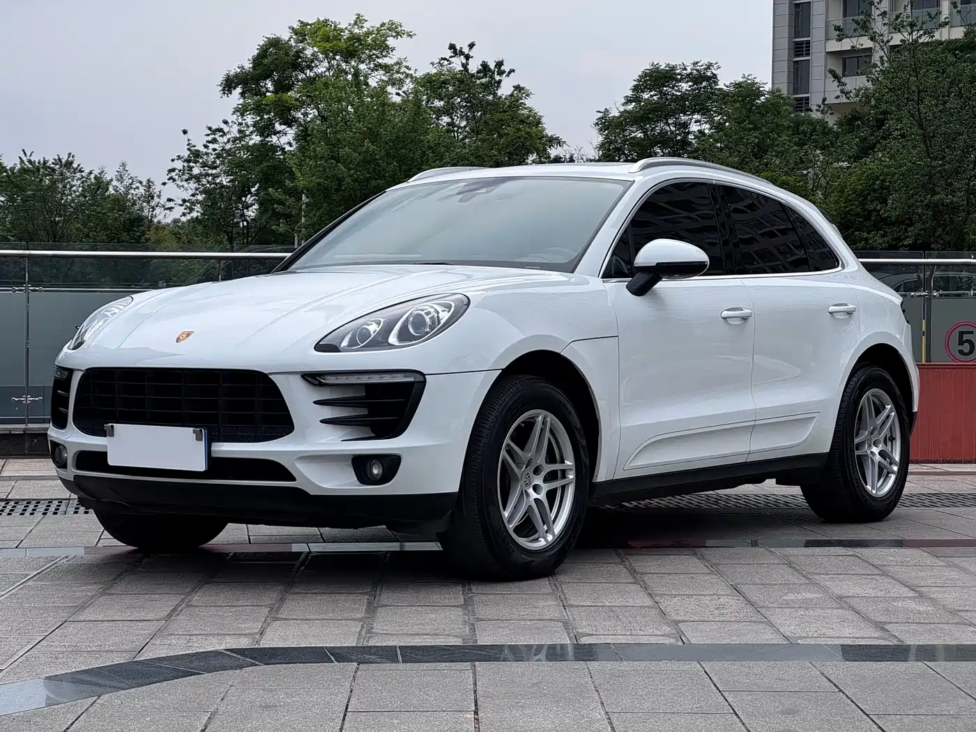 Porsche Macan 2016 Macan 2.0T фото 5