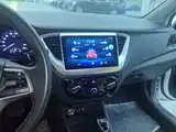 صورة 13 - Hyundai Verna