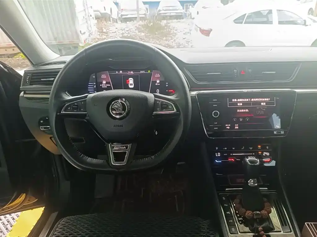 Škoda Superb 2019 TSI330 DSG Luxury Edition фото 10