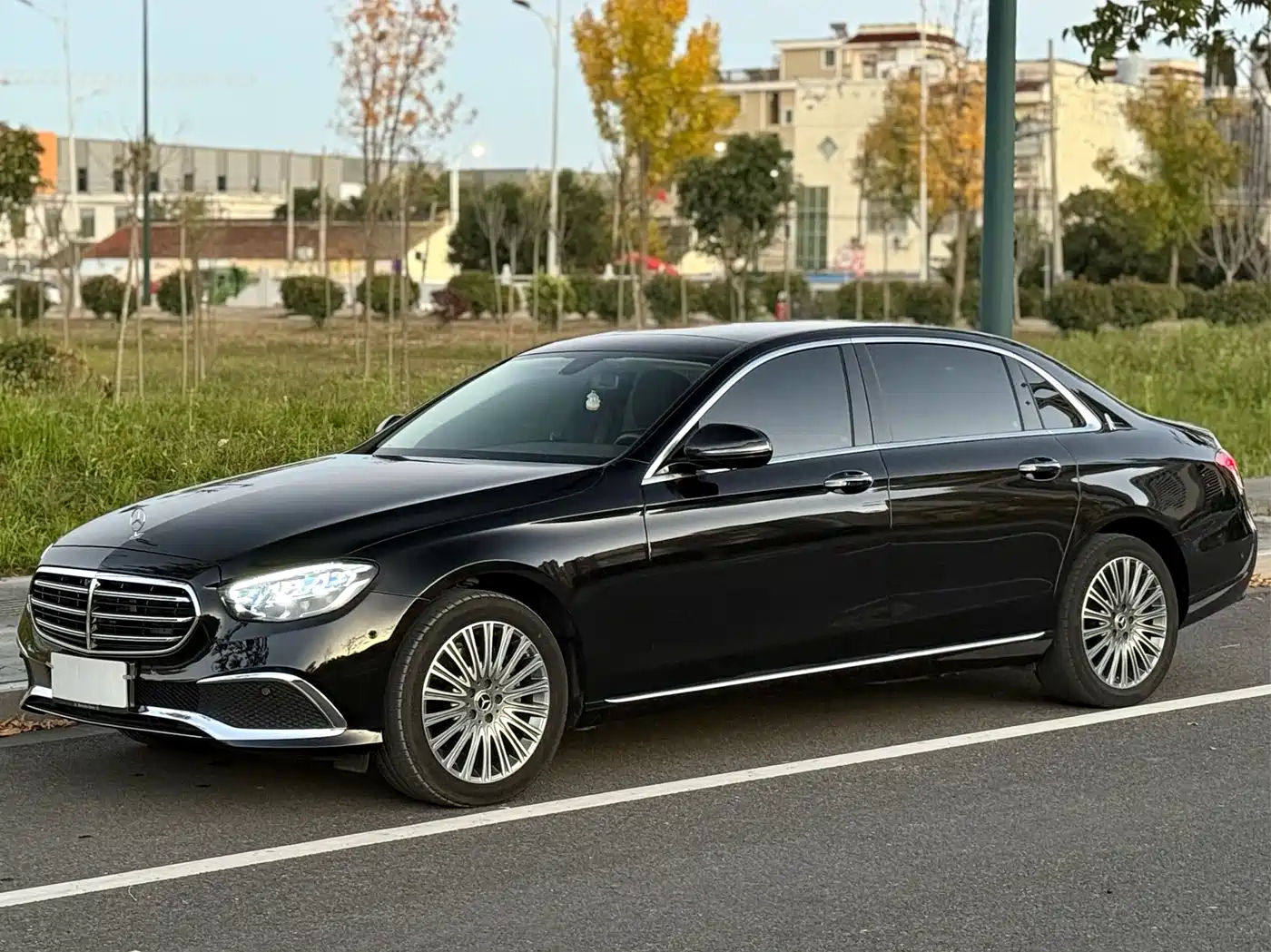  E CLASS