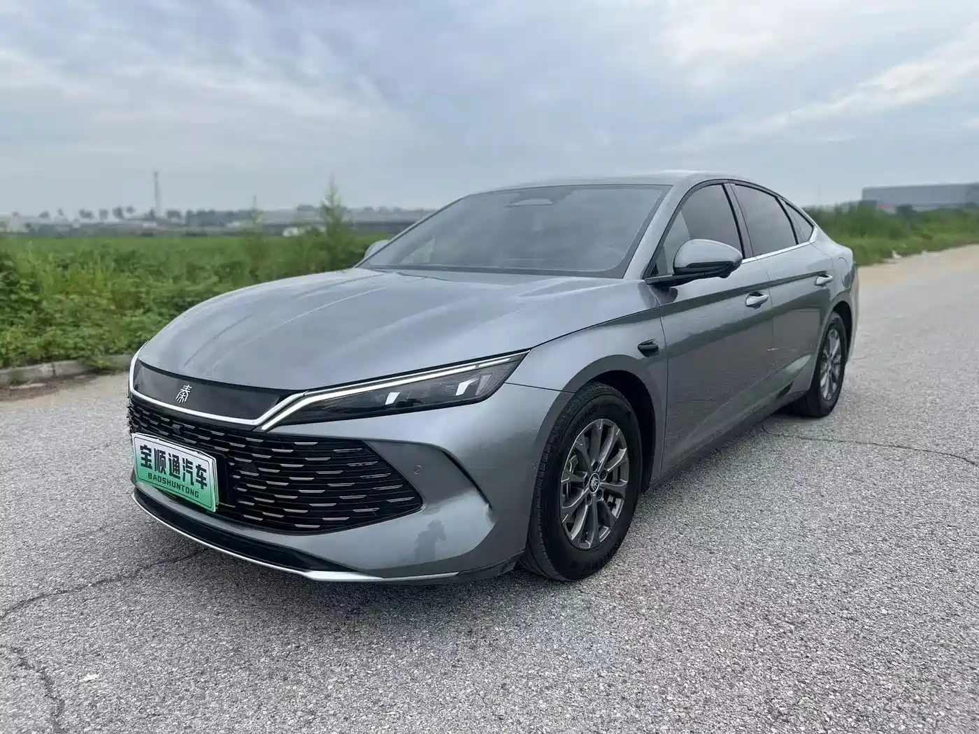 BYD Qin L 2025 DM-i Smart Drive Edition 80KM Leading