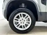 صورة 21 - Land Rover Defender