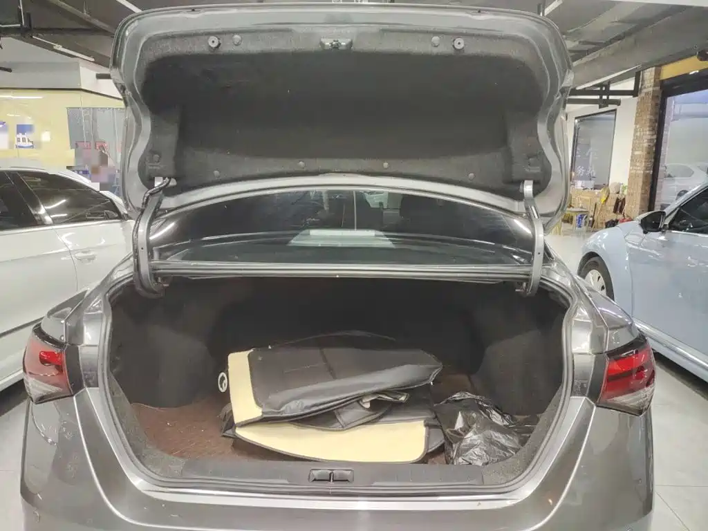 Nissan SYLPHY, миниатюра 16