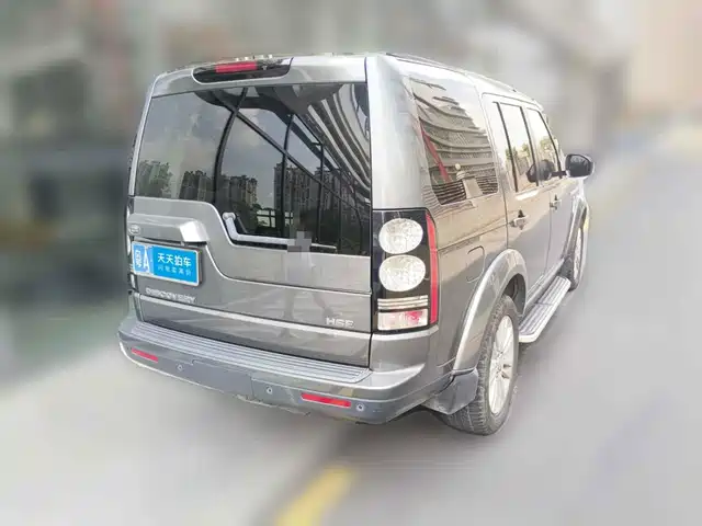 Land Rover Discovery 2015 3.0 SC V6 HSE — фото 2
