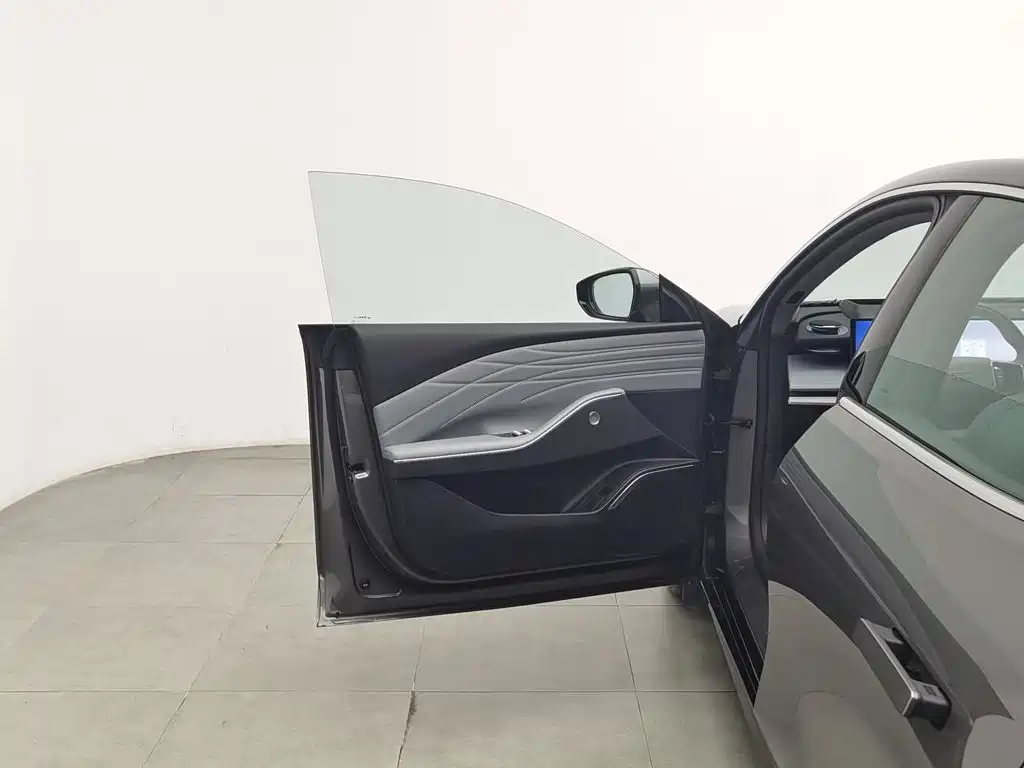 Geely Galaxy Galaxy E8 2024 2024 550km RWD MAX