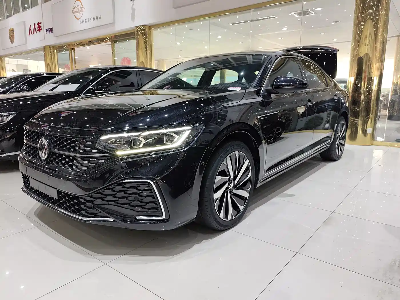 Volkswagen Passat 2021 Model 330TSI Premium Edition
