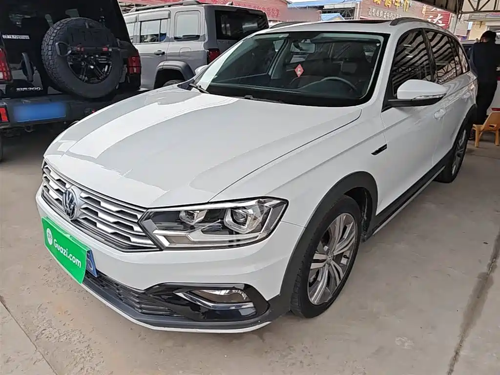 Volkswagen C-TREK 2018 230TSI DSG Comfort