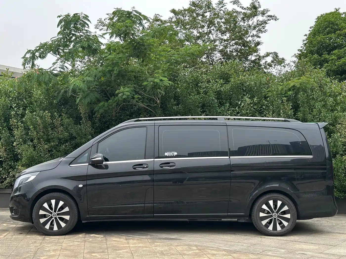 Mercedes-Benz Vito 2024 2.0T Business 7-Seater фото 7