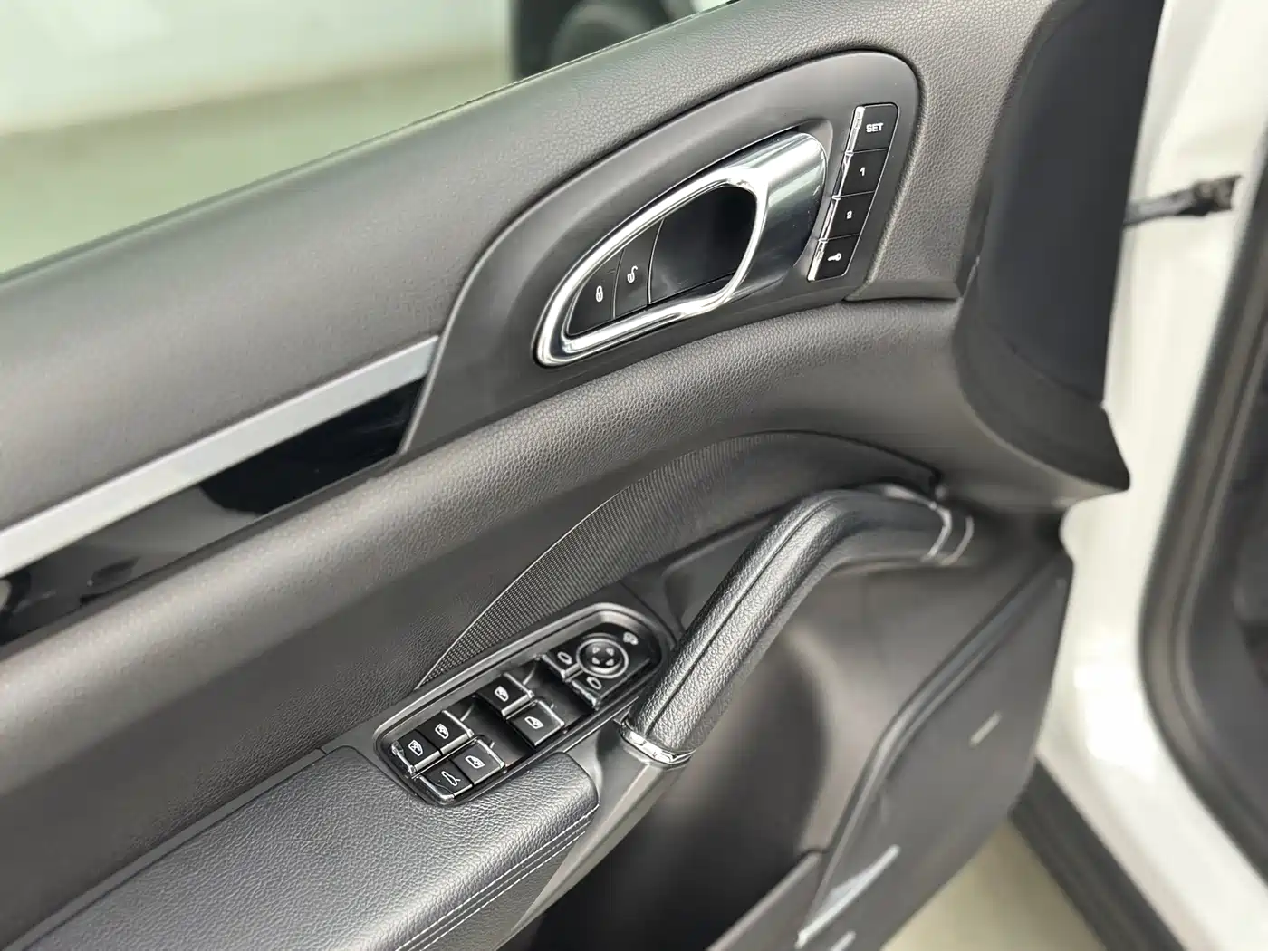 Porsche Cayenne 2015 Cayenne 3.0T фото 19