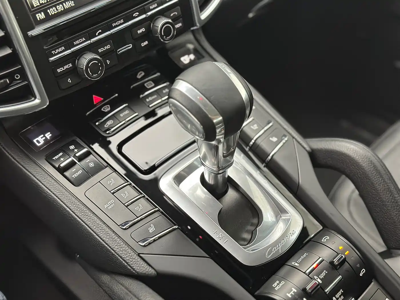 Porsche Cayenne 2015 Cayenne 3.0T фото 25