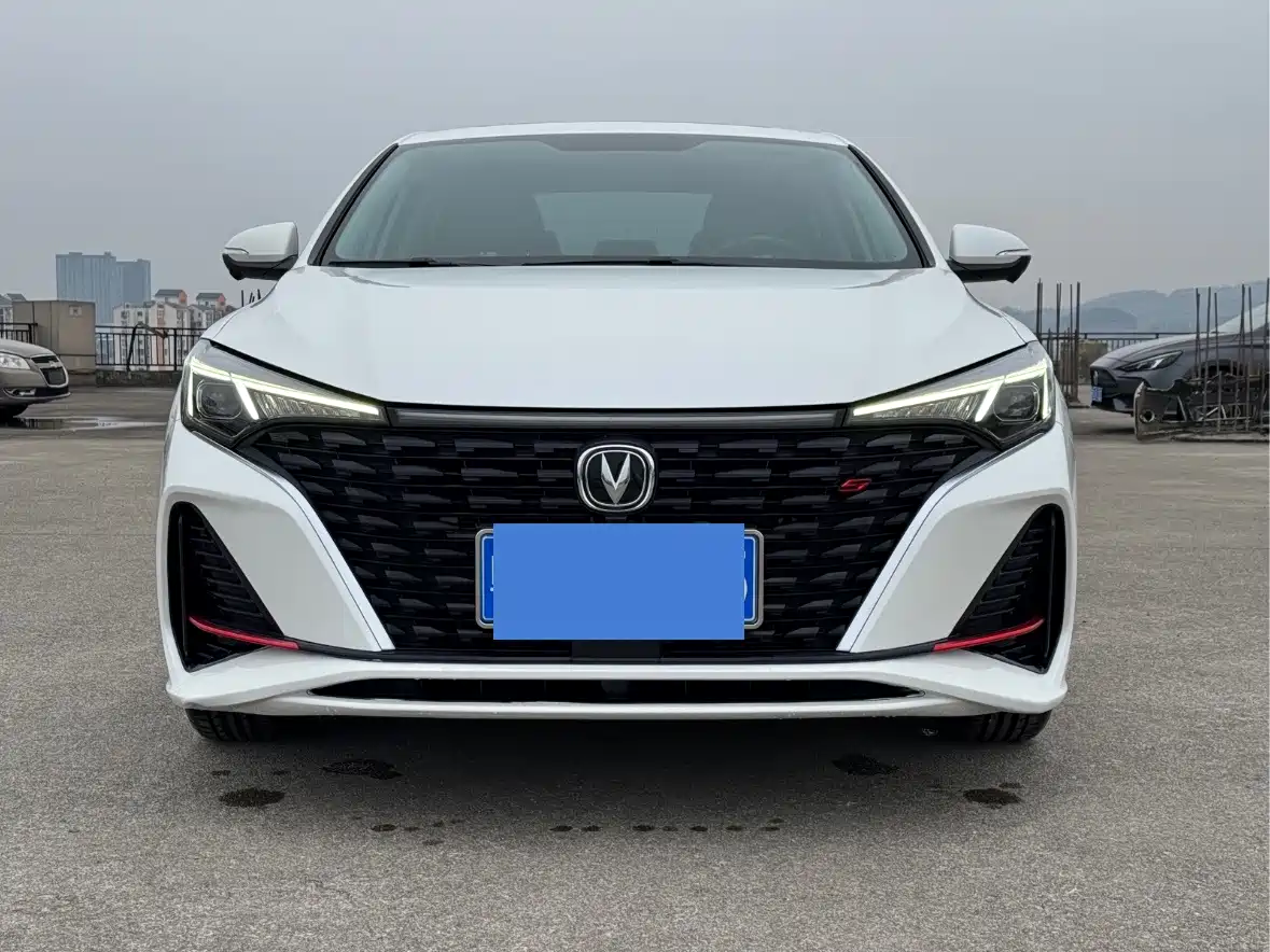 Photo 2 - Changan Eado