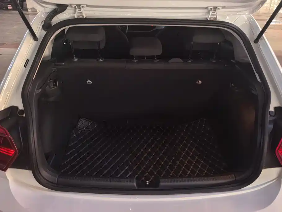 Volkswagen Polo 2024 2023 Facelift Plus 1.5L Auto Joyful Living Edition