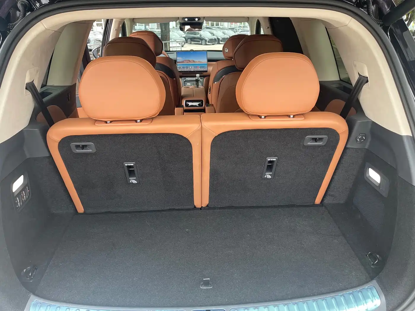 Voyah Auto VOYAH Taisan 2026 Model Base фото 22