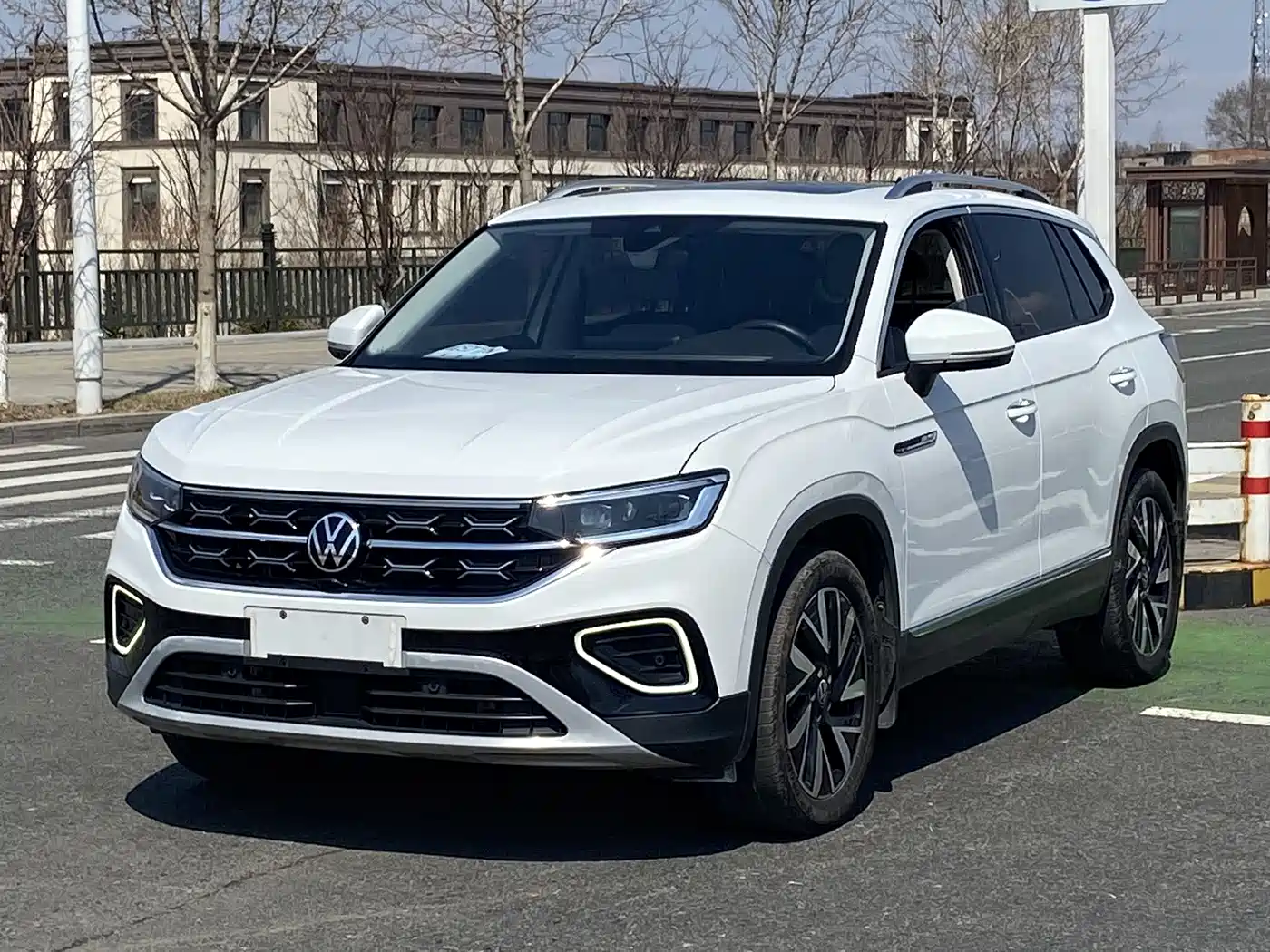 Volkswagen Tayron 2023 280TSI 2WD Luxury Plus Advanced Edition