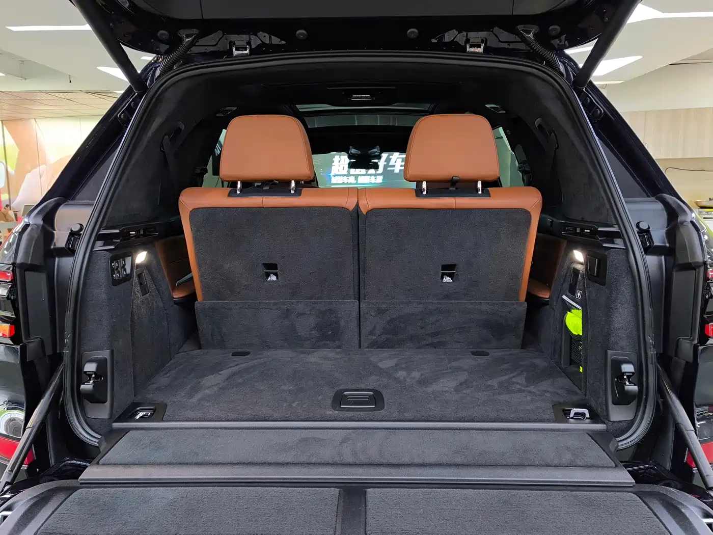 BMW X7 2023 xDrive40i Exclusive M Sport Package фото 29