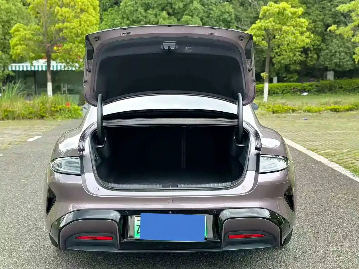 Xiaomi Auto Xiaomi SU7 2024 RWD Long Range Intelligent Driving Edition фото 10